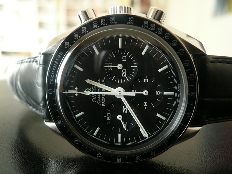 OMEGA SPEEDMASTER MOONWATCH
 	 
