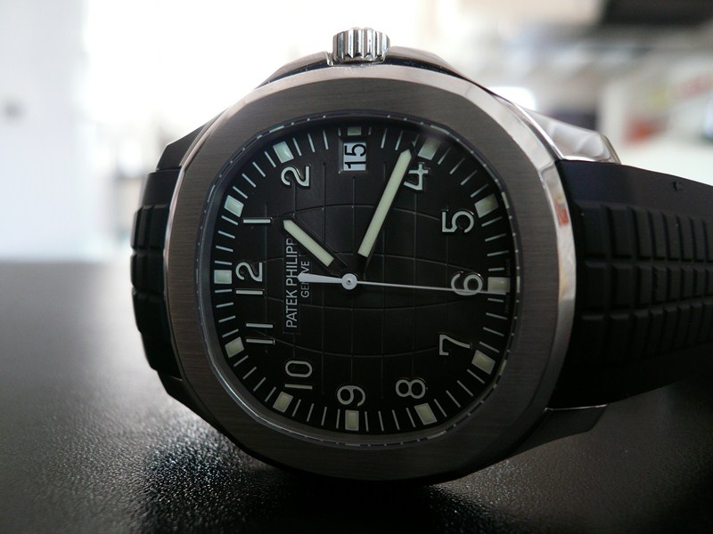 PATEK PHILIPPE AQUANAUT
 	 
