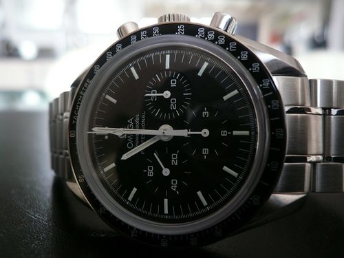 OMEGA SPEEDMASTER MOONWATCH