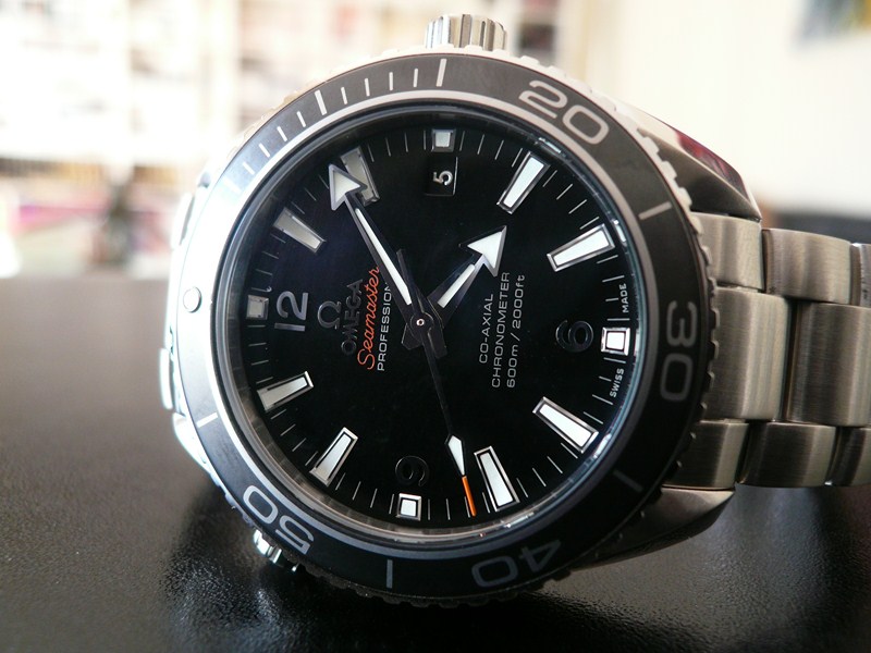 OMEGA SEAMASTER PLANET OCEAN 42 LUNETTE CERAMIQUE
 	 
