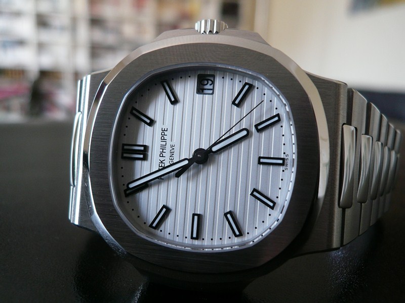 PATEK PHILIPPE NAUTILUS
 	 
