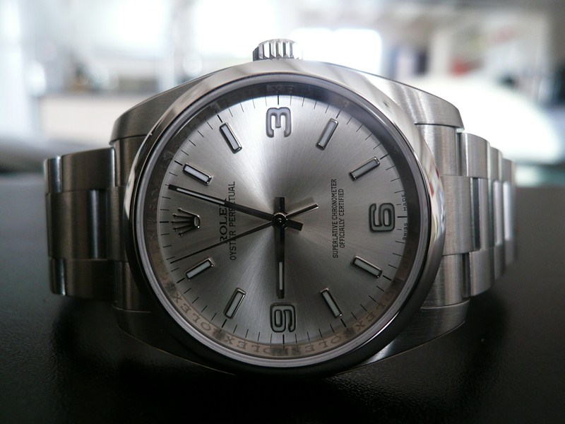 ROLEX OYSTER PERPETUAL
 	 
