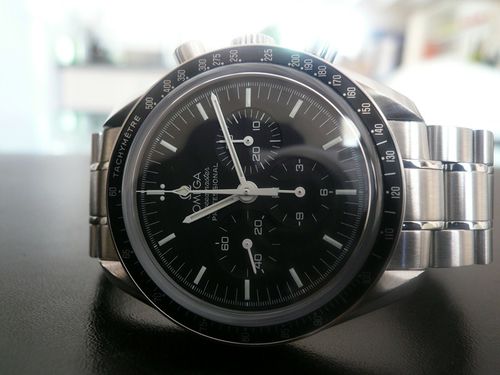 OMEGA SPEEDMASTER MOONWATCH