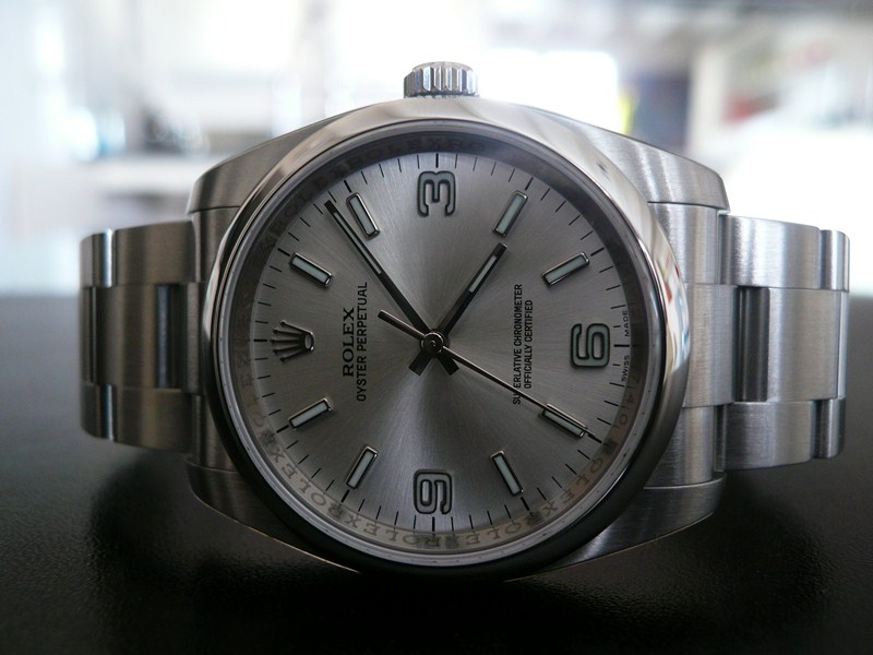 ROLEX OYSTER PERPETUAL
 	 
