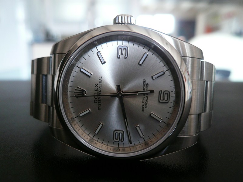 ROLEX OYSTER PERPETUAL
 	 
