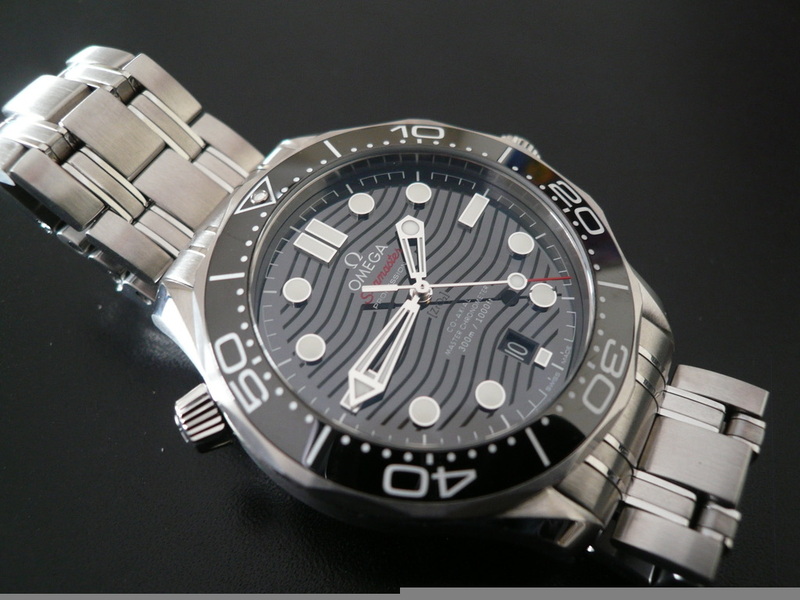 photo n°2 : OMEGA SEAMASTER DIVER 300M