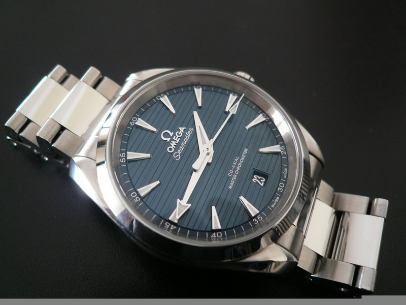 photo n°2 : OMEGA SEAMASTER AQUA TERRA 150M MASTER CO-AXIAL 38mm