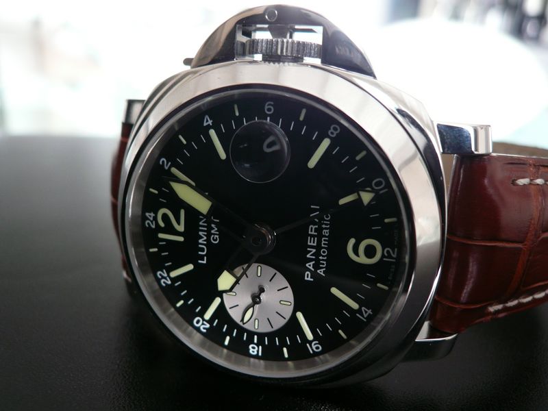 PANERAI LUMINOR GMT
 	 
