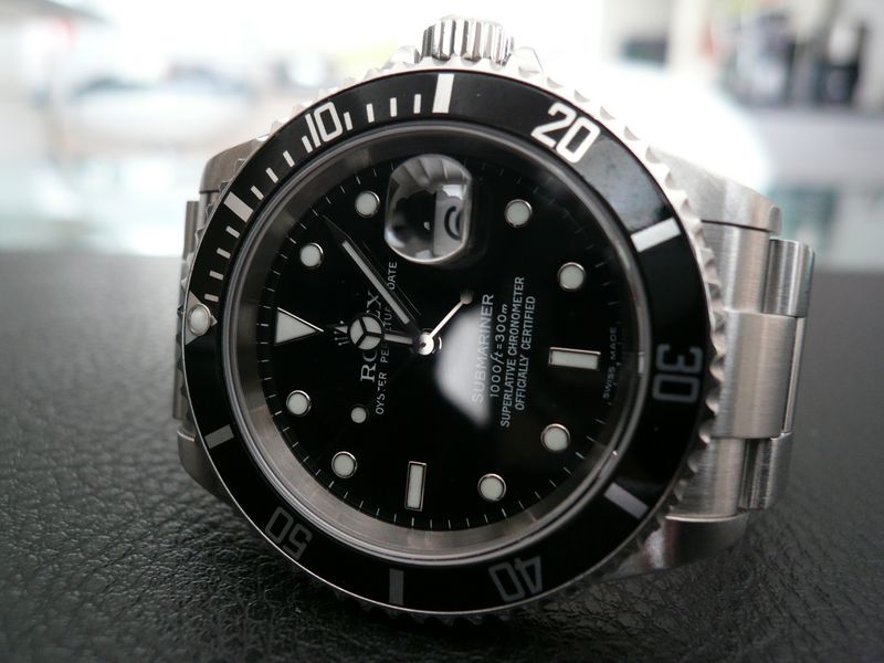 ROLEX SUBMARINER DATE
 	 
