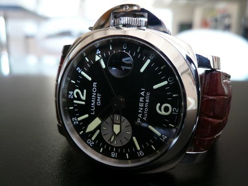 PANERAI LUMINOR GMT