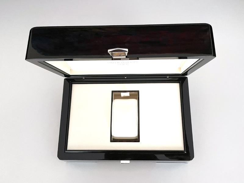 photo n°2 : PATEK PHILIPPE BOX & OUTER BOX