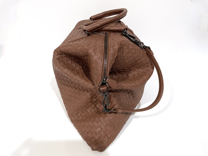 photo n°4 : BOTTEGA VENETA SAC A MAIN INTRECCIATO CONVERTIBLE MAXI