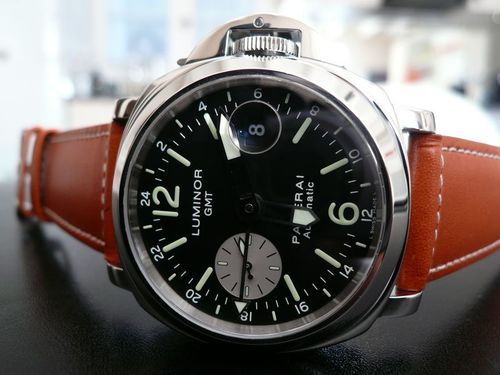 PANERAI LUMINOR GMT