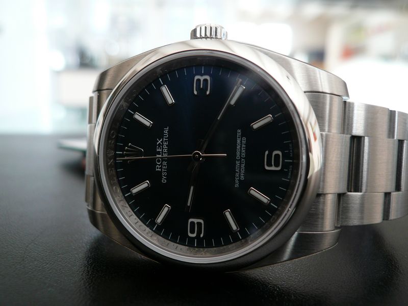 ROLEX OYSTER PERPETUAL
 	 
