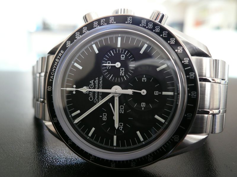 OMEGA SPEEDMASTER MOONWATCH
 	 
