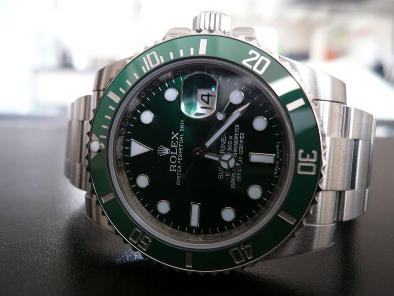 ROLEX SUBMARINER DATE LUNETTE VERTE CERAMIQUE
 	 
