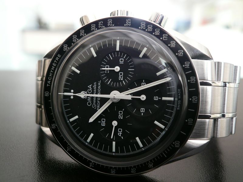 OMEGA SPEEDMASTER MOONWATCH
 	 
