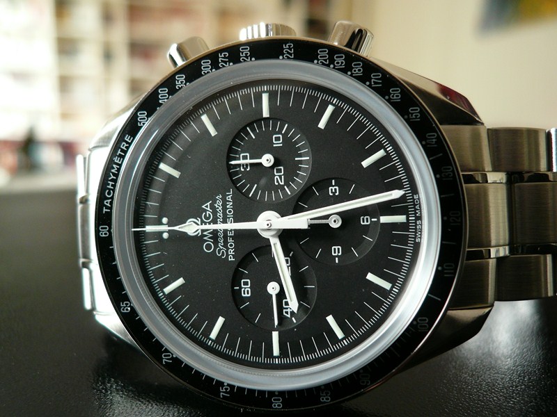 OMEGA SPEEDMASTER MOONWATCH
 	 
