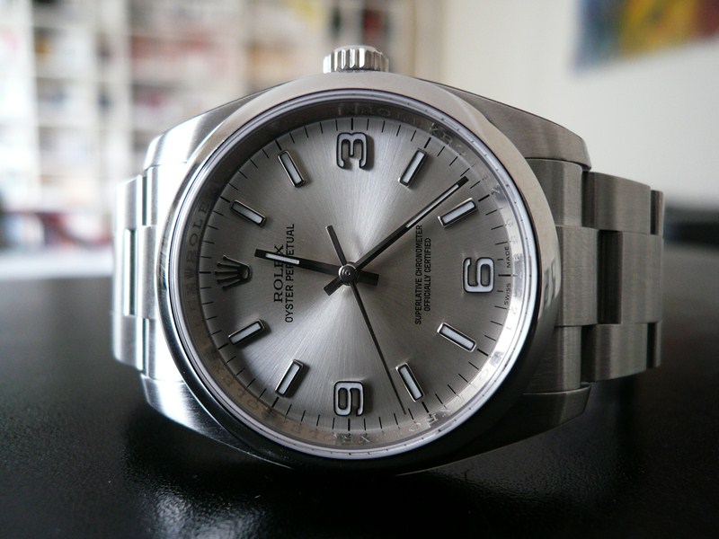 ROLEX OYSTER PERPETUAL
 	 
