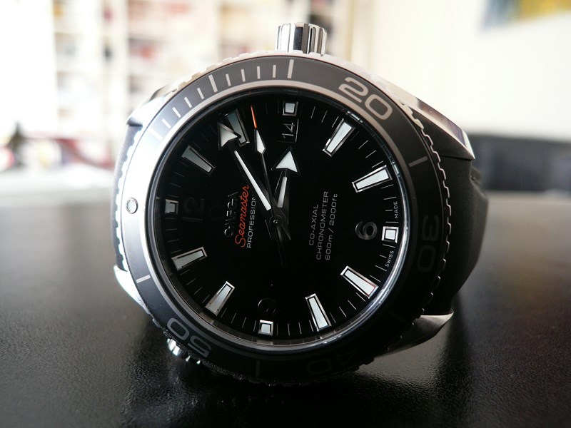 OMEGA SEAMASTER PLANET OCEAN 42 LUNETTE CERAMIQUE
 	 
