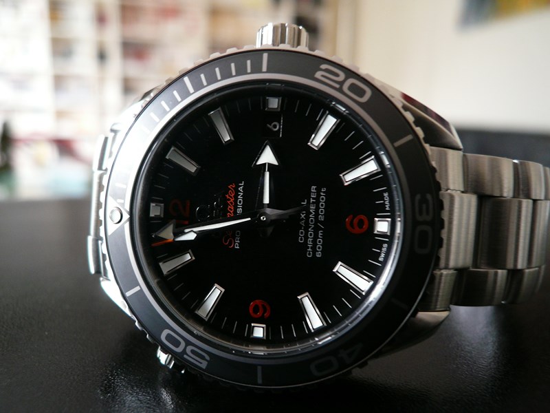 OMEGA SEAMASTER PLANET OCEAN 42 LUNETTE CERAMIQUE
 	 
