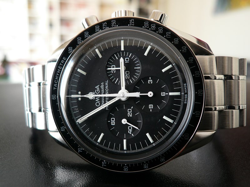 OMEGA SPEEDMASTER MOONWATCH
 	 
