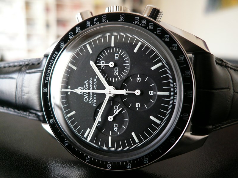 OMEGA SPEEDMASTER MOONWATCH
 	 
