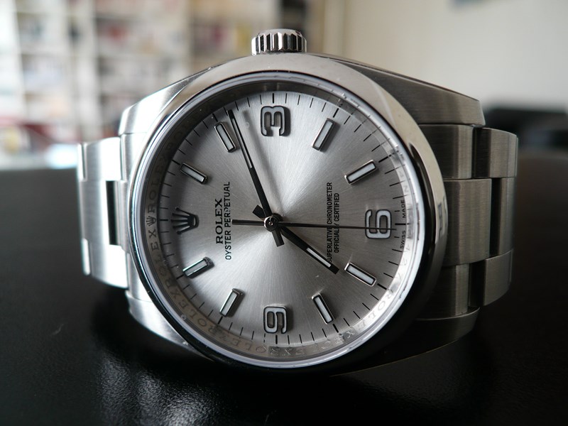 ROLEX OYSTER PERPETUAL
 	 
