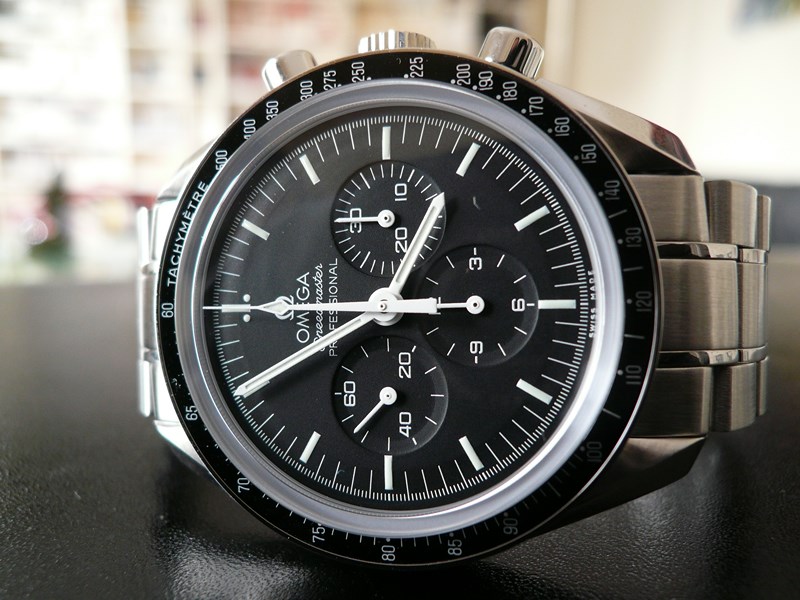 OMEGA SPEEDMASTER MOONWATCH
 	 
