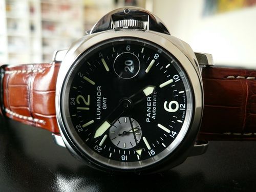 PANERAI LUMINOR GMT