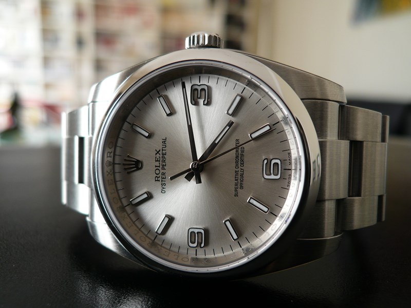 ROLEX OYSTER PERPETUAL
 	 
