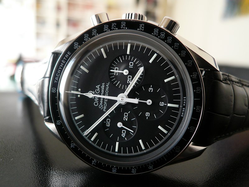 OMEGA SPEEDMASTER MOONWATCH
 	 
