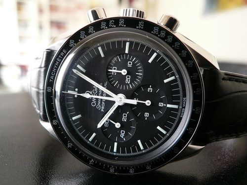 OMEGA SPEEDMASTER MOONWATCH