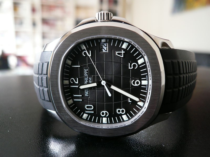 PATEK PHILIPPE AQUANAUT
 	 
