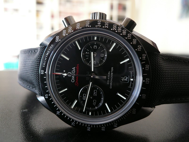 OMEGA SPEEDMASTER 'DARK SIDE OF THE MOON'
 	 
