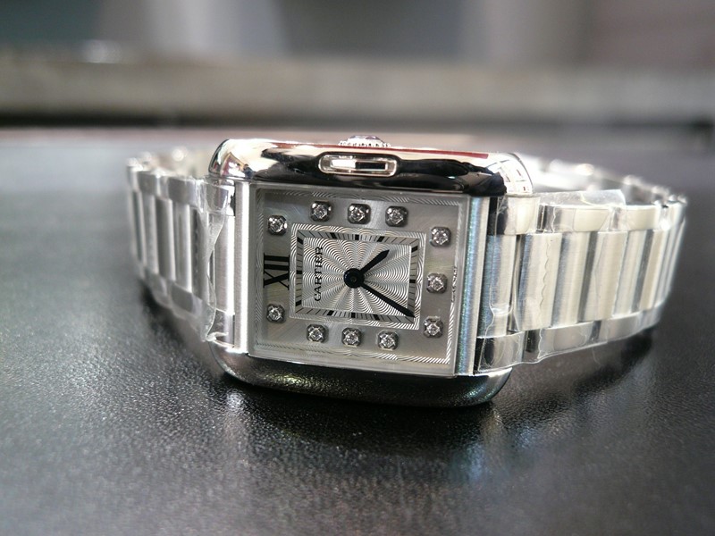 CARTIER TANK ANGLAISE