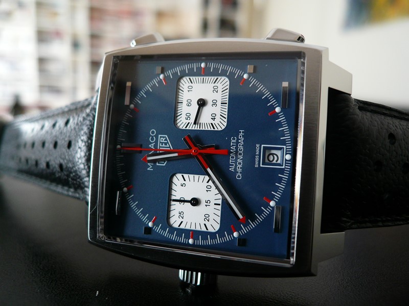 TAG HEUER MONACO CALIBRE 11
 	 
