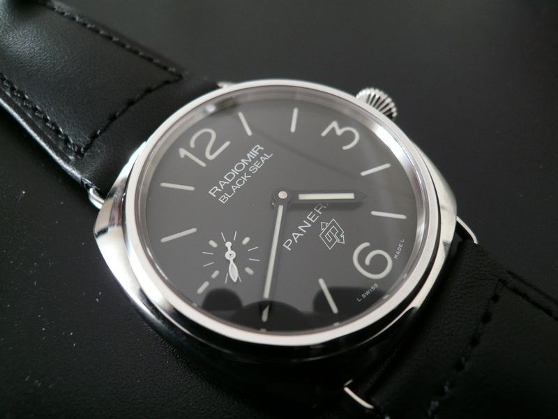 photo n°2 : PANERAI RADIOMIR BLACK SEAL LOGO