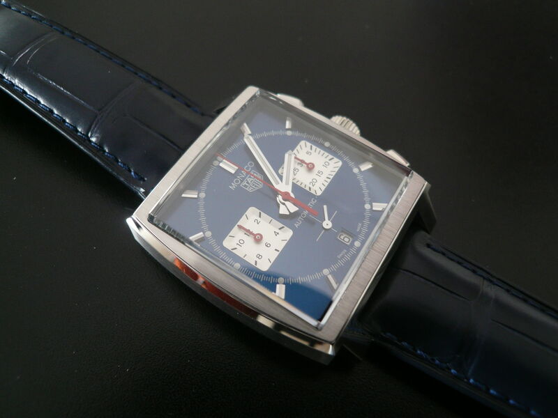 photo n°2 : TAG HEUER MONACO CALIBRE HEUER 02